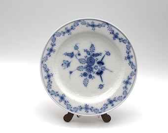 KPM Berlin Plate 19th century Butterfly and blue flower Broken rod relief D =24 cm