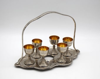 Borrelglaasjes Pinneken 6 stuks op zilveren dienblad