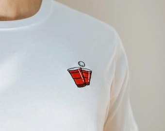 Beer pong | Embroidered men's organic cotton t-shirt