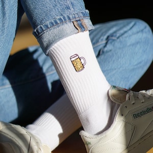 beer mug I Organic embroidered cotton socks