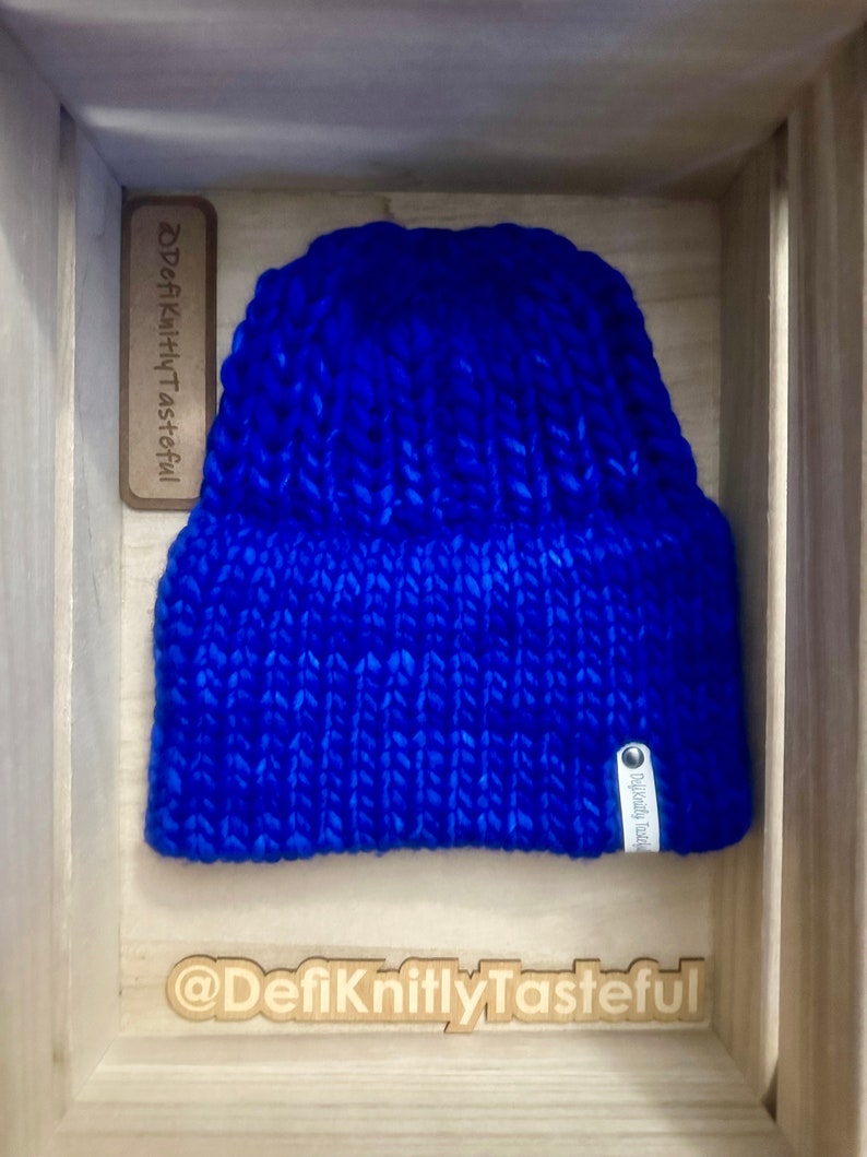 KNITTING PATTERN, Trouble Bubble Beanie, Digital File, Super Bulky