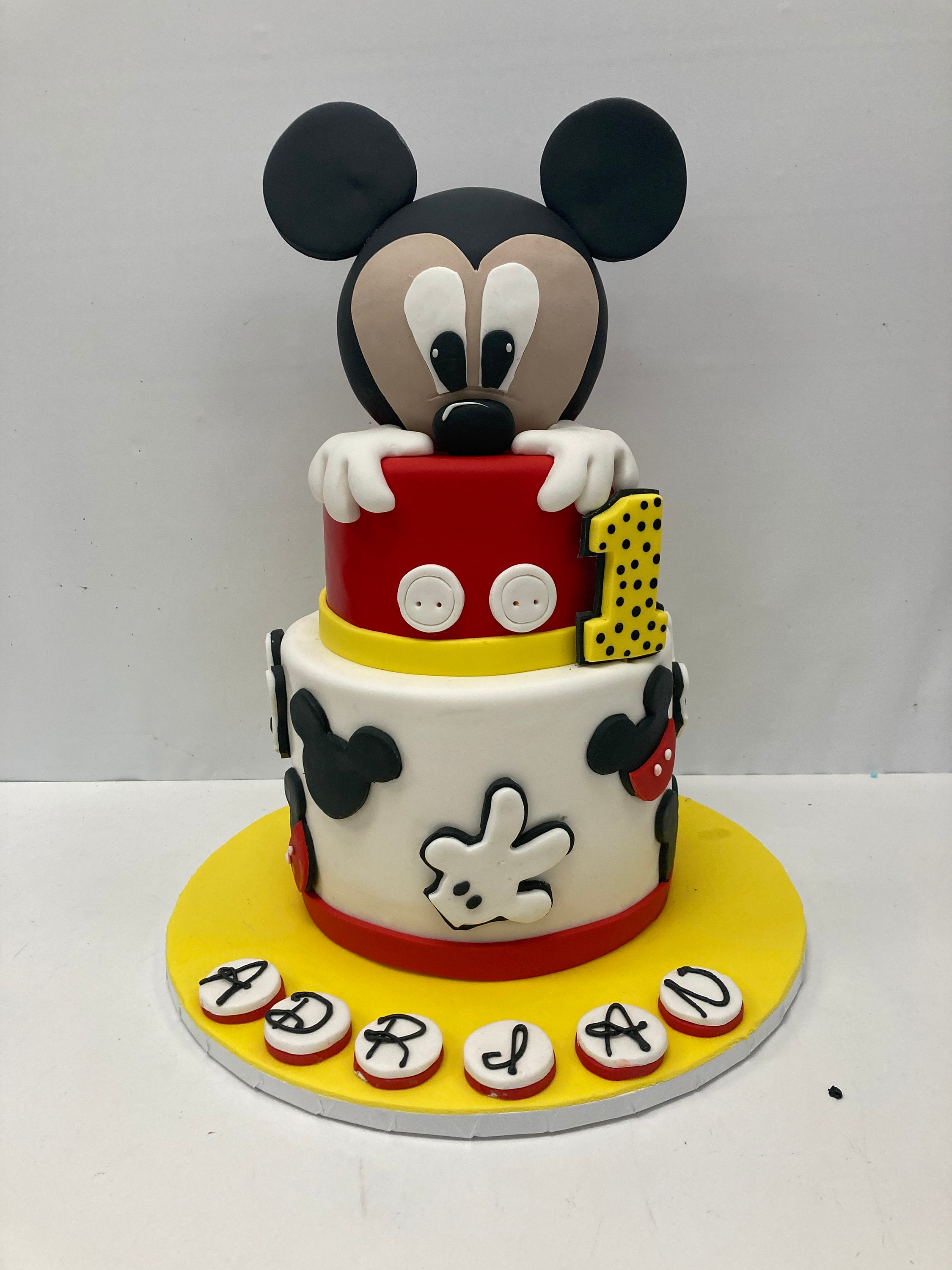 Mickey Mouse Cake – Pelligra Cakes