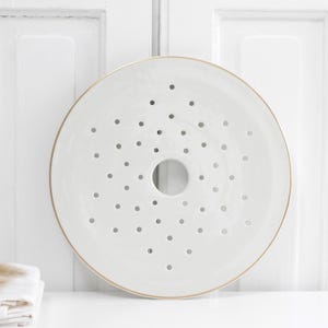 Vintage Limoges Porzellan durchbohrte Abtropfschale mit vergoldeter Zierleiste, Keramik Abtropfschale, Topfuntersetzer, Topfuntersetzer, Sieb, Abtropfplatte