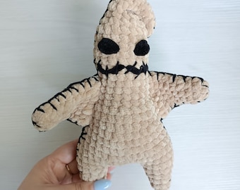 Oohie Boogie Crochet Pattern – Halloween Voodoo Doll Amigurumi – Spooky Boogie man Crochet Keychain Plush – DIY PDF Tutorial in English