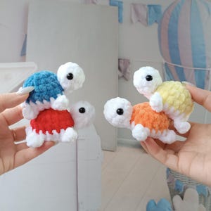 Crochet Turtle pluch no sew pattern Turtle mini plush cute kawaii keychains Amigurumi tutorial PDF in English