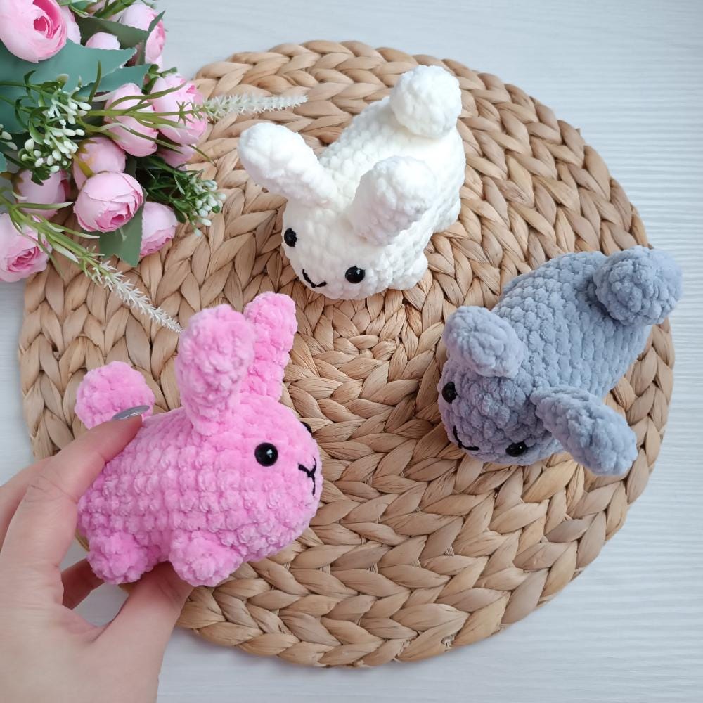 No sew crochet Bunny plush pattern cute kawaii keychains Rabbit amigurumi tutorial PDF in English