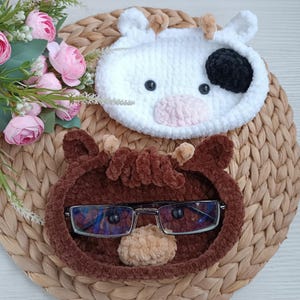 Highland Cow and cute Cow glasses holder crochet patterns Case for glasses amigurumi pattern Eyeglasses holder Amigurumi tutorial PDF in Eng