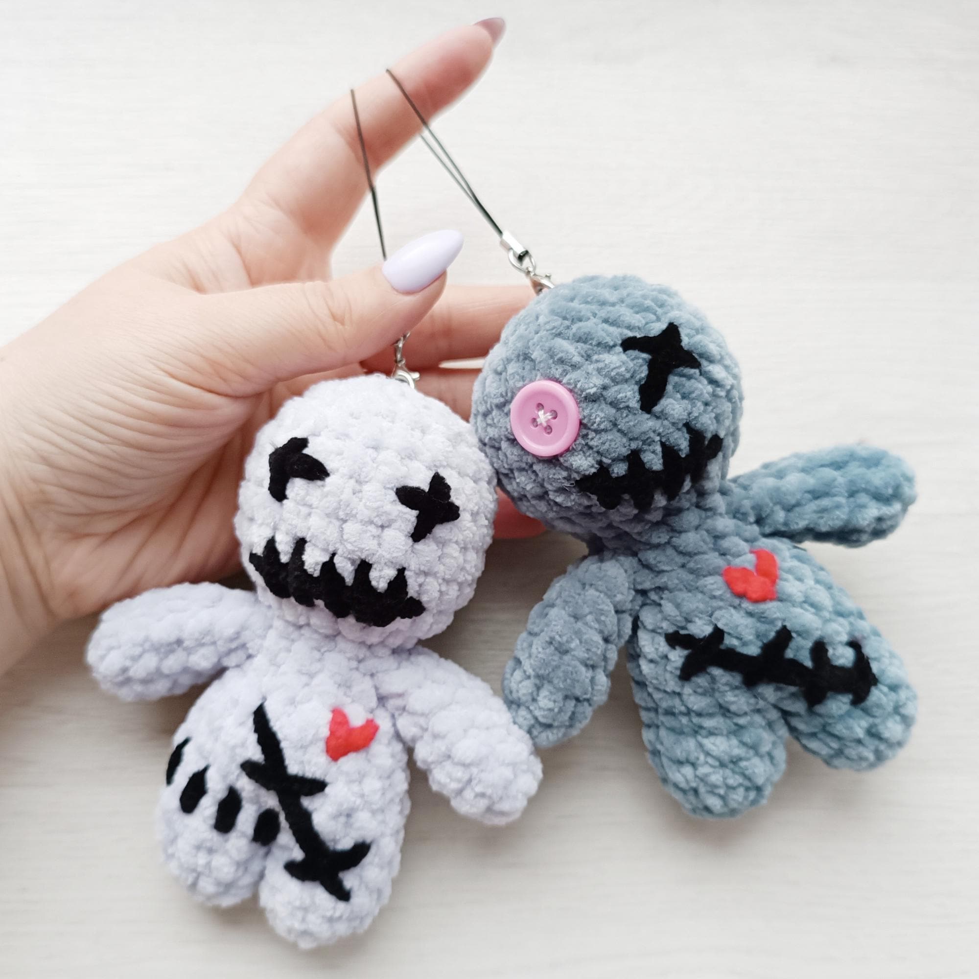 29 Voodoo Doll Crochet Patterns for Spooky-Cute Halloween Makes 2 Voodoo Doll Crochet