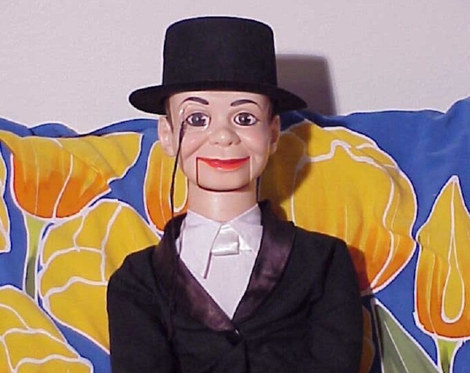 CHARLIE Mccarthy 30 Ventriloquist Dummy Doll Edgar Bergen Juro Novelty