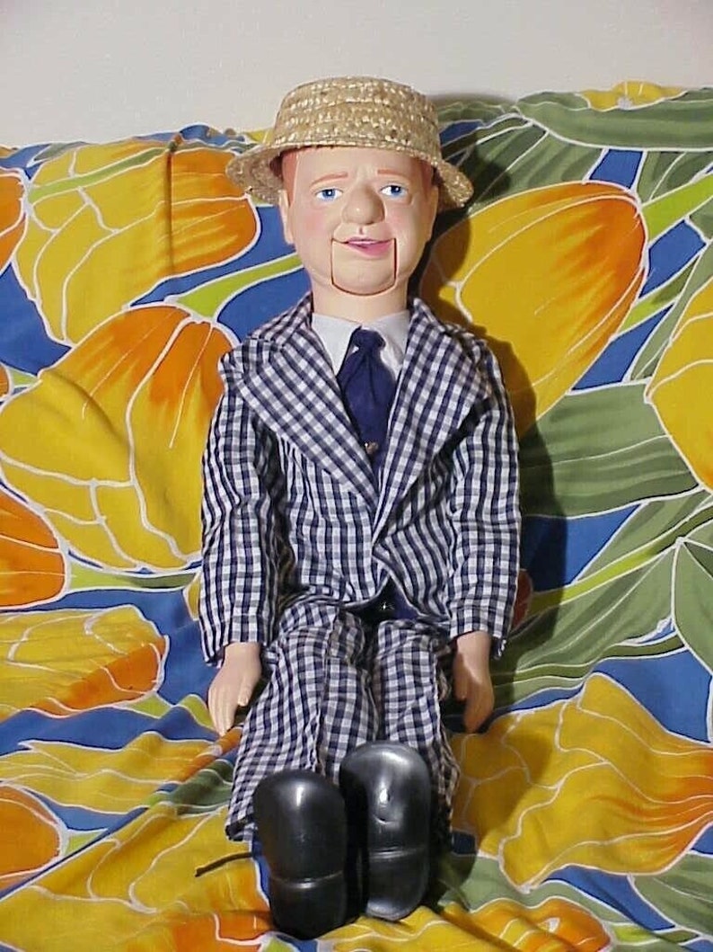 WC FIELDS 30 Ventriloquist Dummy Doll by Eegee's mouth Works Includes