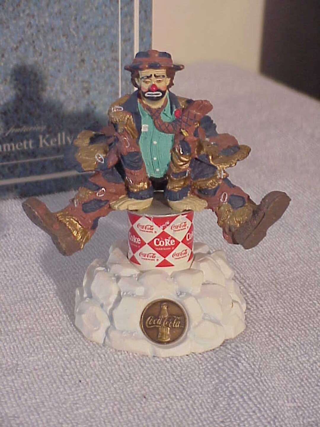 EMMETT KELLY Cocacola Collection Sit & Zip Limited Edition Miniature