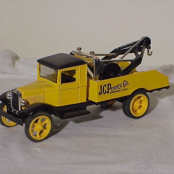Diecast Replica or a 1931 HAWKEYE WRECKER - J.C Penny Co 1:33 Die Cast bank w/key by Ertl Collectibles - It was NOT made in 1931