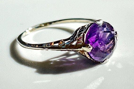 Antique Edwardian Amethyst Solitaire Ring - image 1