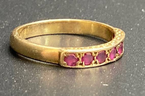 Antique Ruby Stackable Band 9kt Gold Size 6.75 - image 3