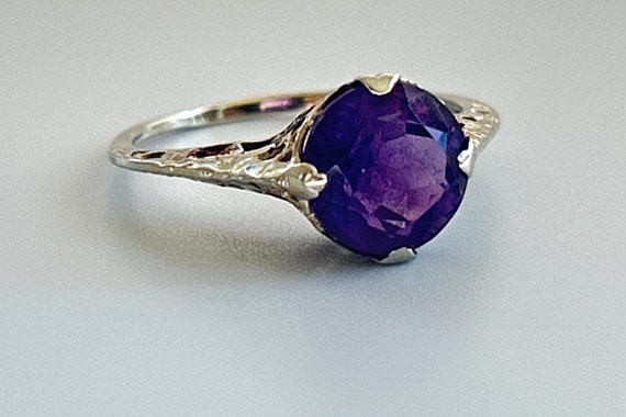 Antique Edwardian Amethyst Solitaire Ring - image 3