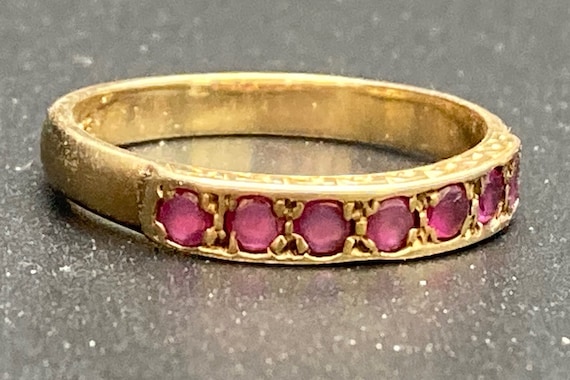 Antique Ruby Stackable Band 9kt Gold Size 6.75 - image 1