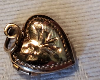 Tiny Vintage Gold Filled Heart Locket, Gold Filled Heart Charm