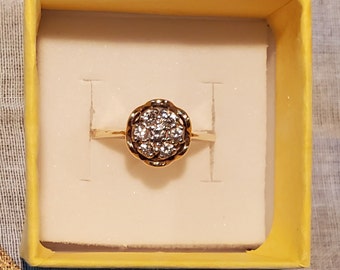 Vintage Solid Gold and Diamond Daisy Cluster Ring, Women's Wedding Ring, Diamond Ring