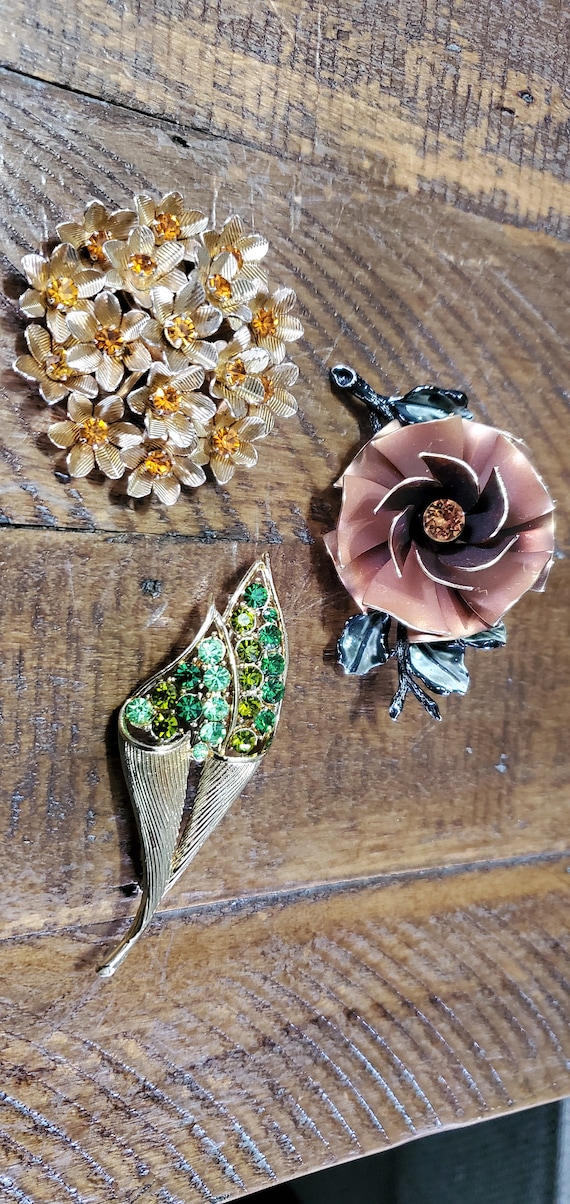 Beautiful Group of Coro Brooches, Vintage brooches