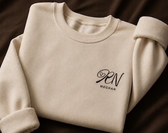 Moletom personalizado com bordado "RN" - Ideal para presentear novos enfermeiros, estudantes de medicina, formandos de enfermagem e profissionais de enfermagem.