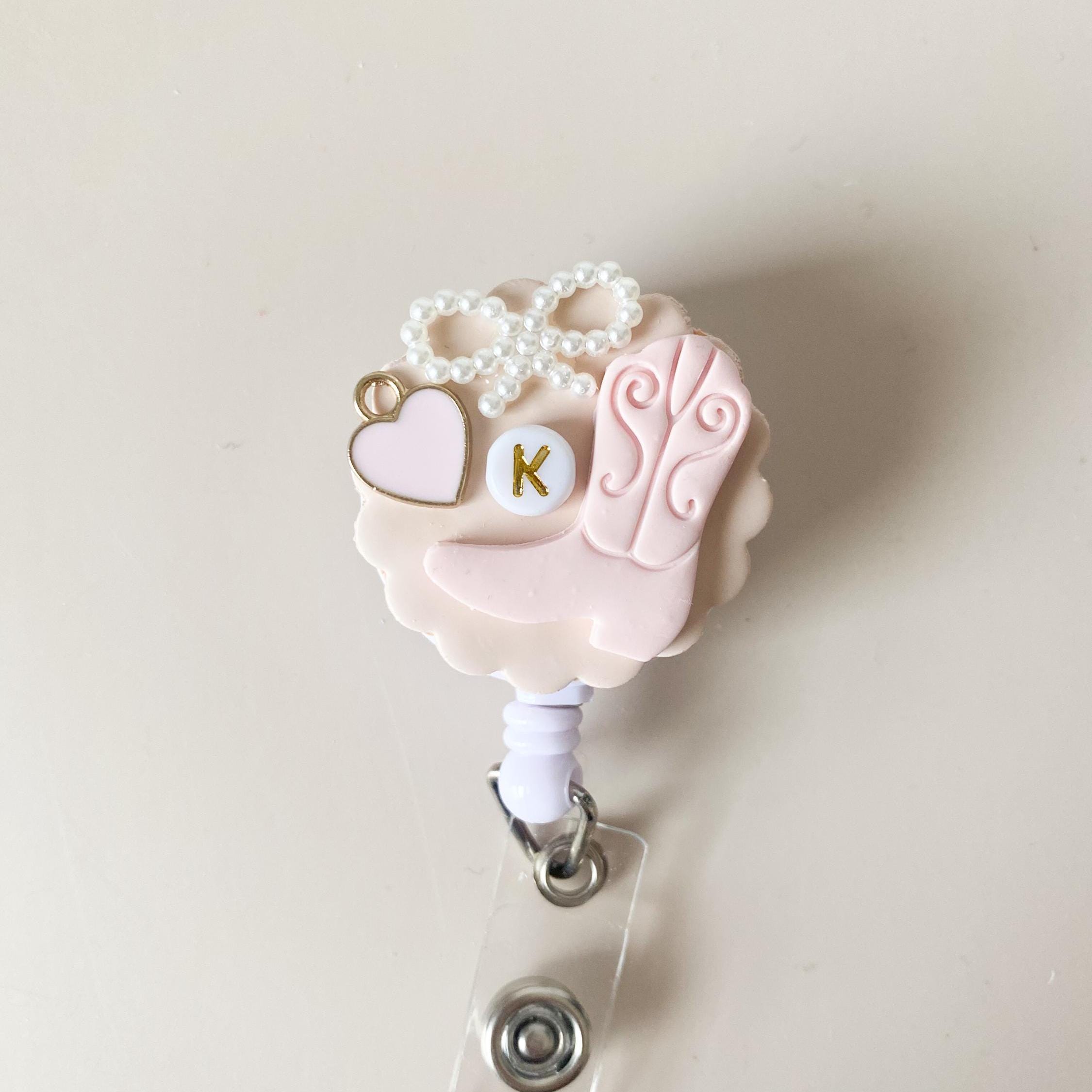 Cowgirl Badge Reel Cute Bow Badge Clip for Nurse Coquette Badge Reel Preppy Western Badge Reel for Nursing Student Gift Idea for New Nurse
