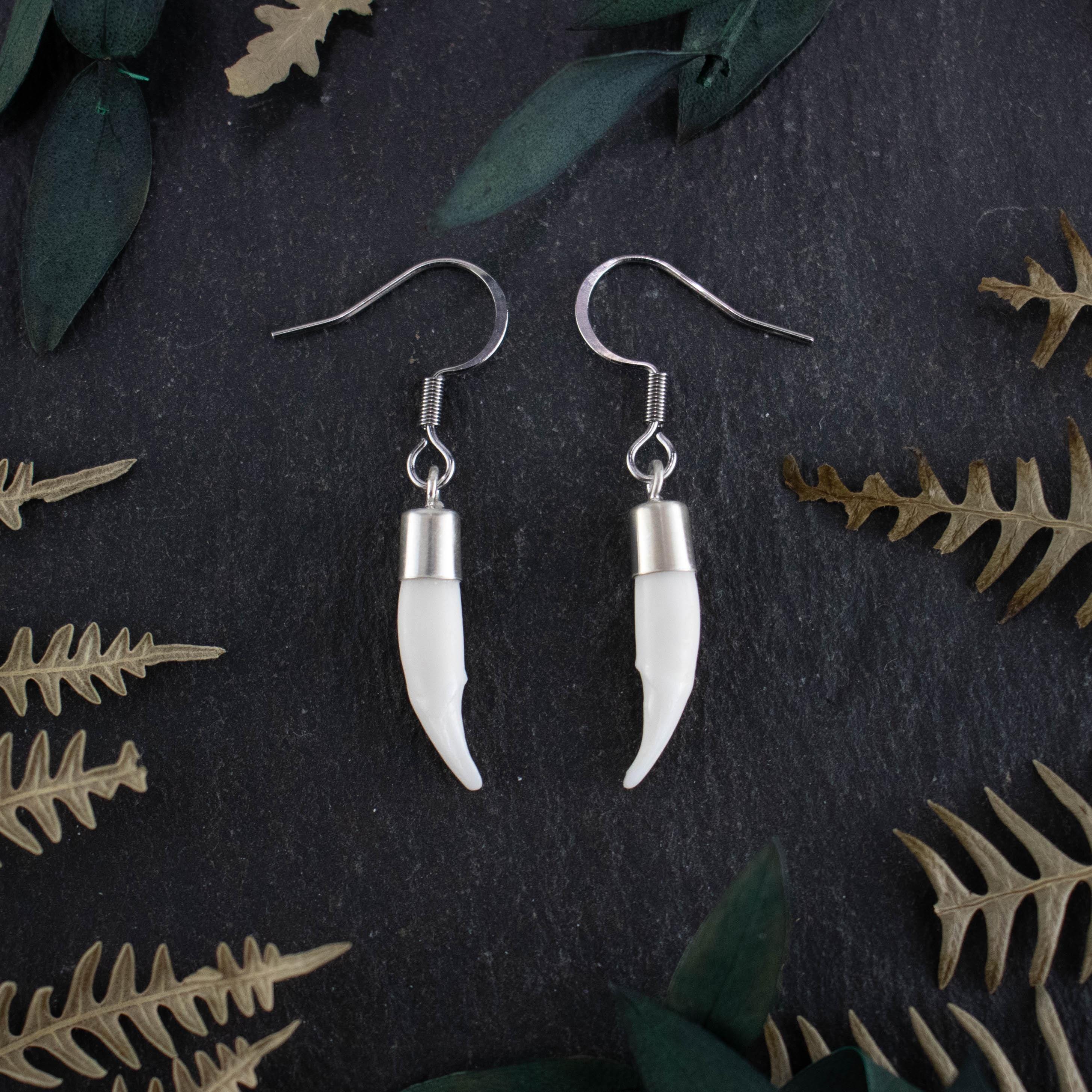 WOLFS ESSENSE EARRINGS - Fang Earrings-Bone Earrings- Gothic earrings- Silver earrings- Handmade Earrings- Tooth Earrings