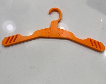 Flexible Hanger for Home and Travel