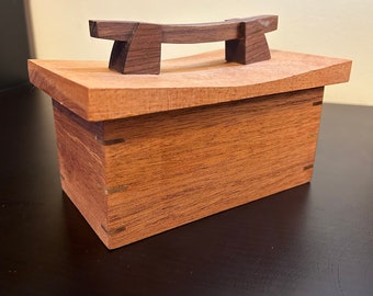 Mahogany keepsake box