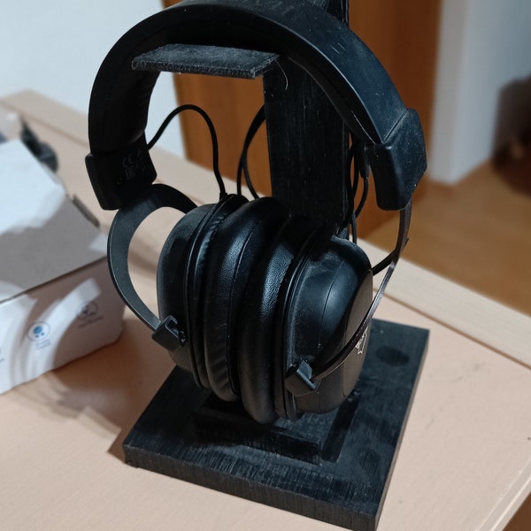 Headphone stand STL file