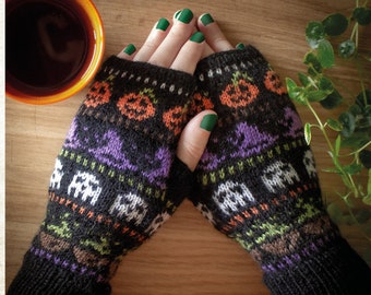 Spooky Season Mittens PDF Knitting Pattern