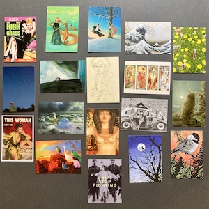 Könnte beinhalten: Eine Collage aus 16 verschiedenen Bildern, darunter eine Frau in einem grünen Kleid, eine Welle, die gegen einen Berg kracht, eine Frau mit einer Krone, eine Frau in einem roten Kleid, eine Frau in einem blauen Kleid, eine Frau in einem weißen Kleid, eine Frau in einem schwarzen Kleid, eine Frau in einem gelben Kleid, eine Frau in einem rosa Kleid, eine Frau in einem lila Kleid, eine Frau in einem braunen Kleid, eine Frau in einem grauen Kleid, eine Frau in einem blauen Kleid, eine Frau in einem grünen Kleid, eine Frau in einem roten Kleid und eine Frau in einem weißen Kleid.