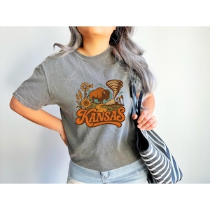 Kansas Retro T-Shirt Design – Vintage Groovy Kansas SVG PNG AI for diy Shirt Printing