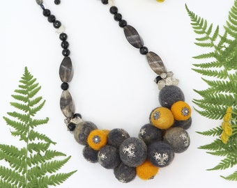 Felt Necklace - Designer necklace - Winter Necklace - Handmade Jewelry - Black Wool Necklace - Wool felted jewelry - Statement Necklace