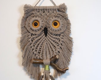 Brown Owl Macrame with feathers and brown eyes - Owl Makrame Wall Hanging - Handmade Home Decor