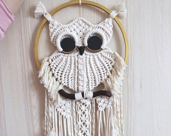 White Owl Macrame with big eyes - Dream Catcher - Owl Makrame Wall Hanging - Handmade Home Decor