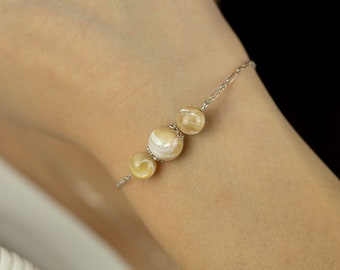Mother of Pearl Bracelet | Bar Bracelet | Sterling Silver Bracelet | Beige Mother of Pearl | Beaded Chain Bracelet