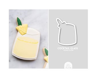 Tagliabiscotti a forma di bicchiere da cocktail