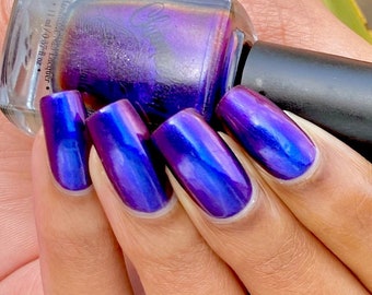 Dark Matter - lila/blau/pink/orangener Multichrom Nagellack