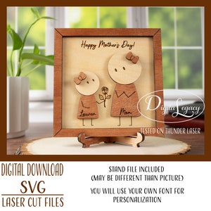 Archivo cortado con láser con letrero SVG para el Día de la Madre, regalos personalizados para mamá, SVG para el Día de la Madre, figura de Stickman que le entrega una rosa a mamá - Regalo para mamá de 1 niño SVG