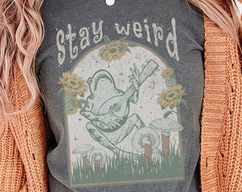 Stay Weird Frog shirt Cottagecore tshirt Mushroom Vintage-Inspired Comfort Colors tee gift for Introvert and Self-Declared Weirdos
