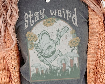 Stay Weird Frog shirt Cottagecore tshirt Mushroom Vintage-Inspired Comfort Colors Unisex tee gift for Introvert and Self-Declared Weirdos