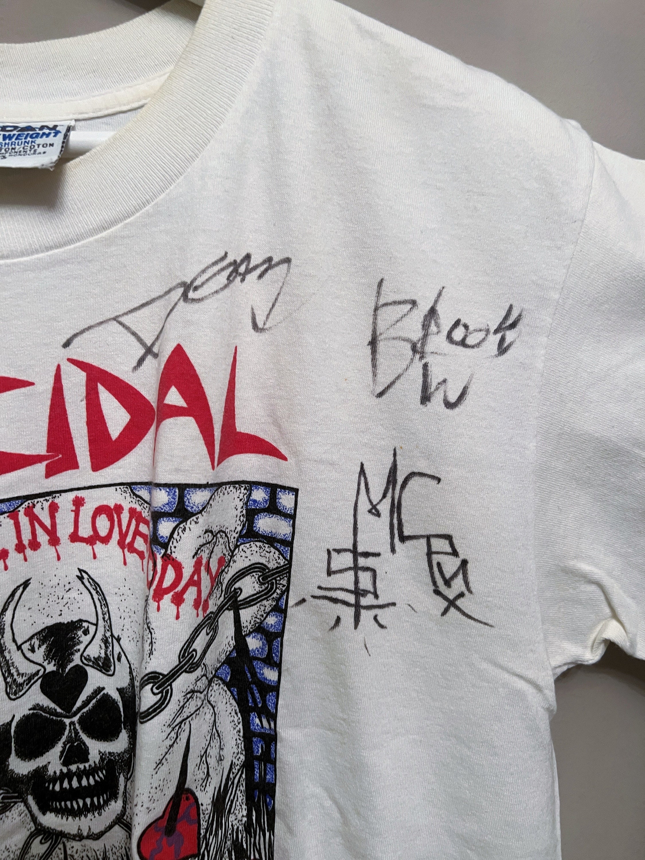 Suicidal Tendencies Tshirt SIGNED 1997 Vintage Rare 90s Punk Suicidal Tendencies Tshirt SIGNED 1997 Vintage Rare 90s Punk