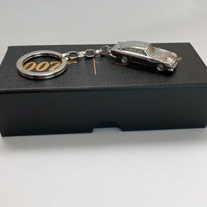 Limited Edition offizielle 007 Aston Martin Wings DB5 Silber Schlüsselanhänger James Bond neu mit Geschenkbox