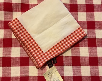Boyds Philadelphia Dolce Punta made in Italy silk and cotton red and white pocket square  13x13
