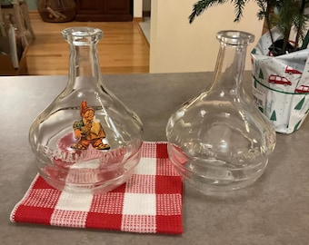 Herman Jansen Liquor bottles/Decanters/Schiedam Holland 7 inches in height/Anno 1777 set of 2