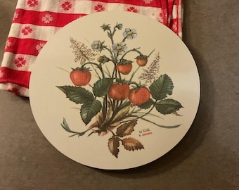 Ricolor round melamine trivet 7.75 inches in diameter floral strawberry design