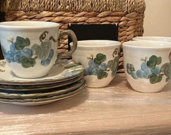 PoppyTrail by Metlox Made in California Cup and Saucer set of 4/Sculptured Grape Vernonware