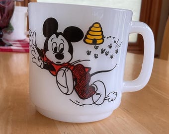 Libbey White Milk Glass Mug with handle/Mickey Mouse Club Walt Disney Productions 8 ounces