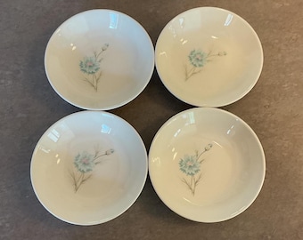 Taylor Smith Taylor sauce/berry/dessert bowls set of 4 Boutonnière pattern 5 inches in diameter.