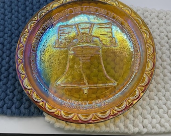 Vintage Indiana Glass Commemorative Bicentennial Liberty Bell Collectors Plate.   Carnival Glass